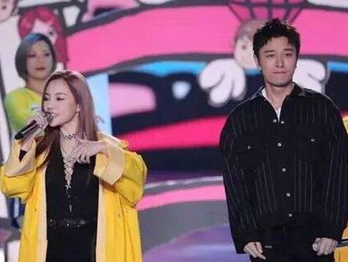 娱乐圈直播吃瓜的博主,娱乐圈博主揭秘幕后真相